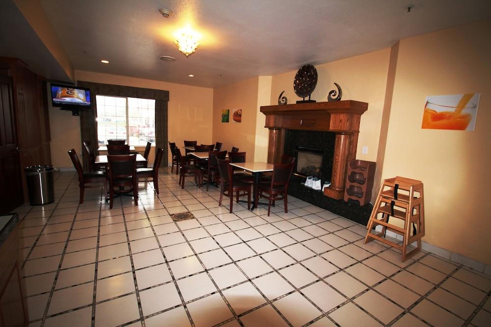 Quality Inn & Suites Airport West Salt Lake City Bagian luar foto