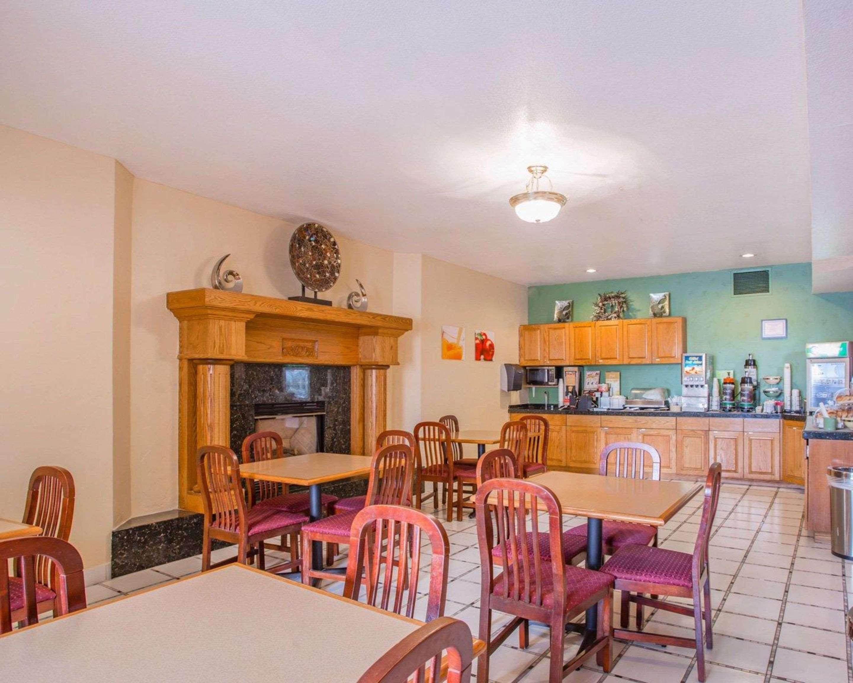 Quality Inn & Suites Airport West Salt Lake City Bagian luar foto