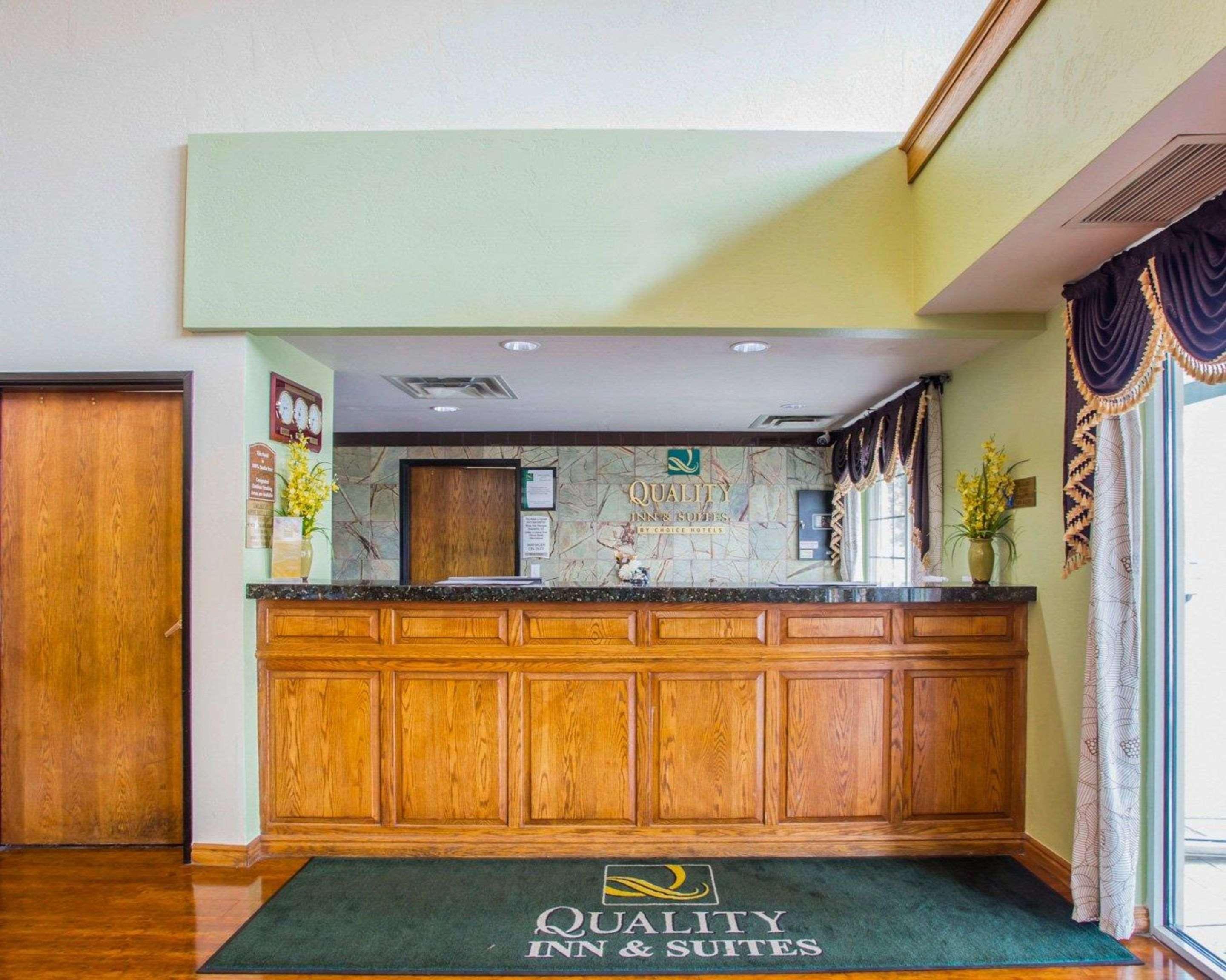 Quality Inn & Suites Airport West Salt Lake City Bagian luar foto