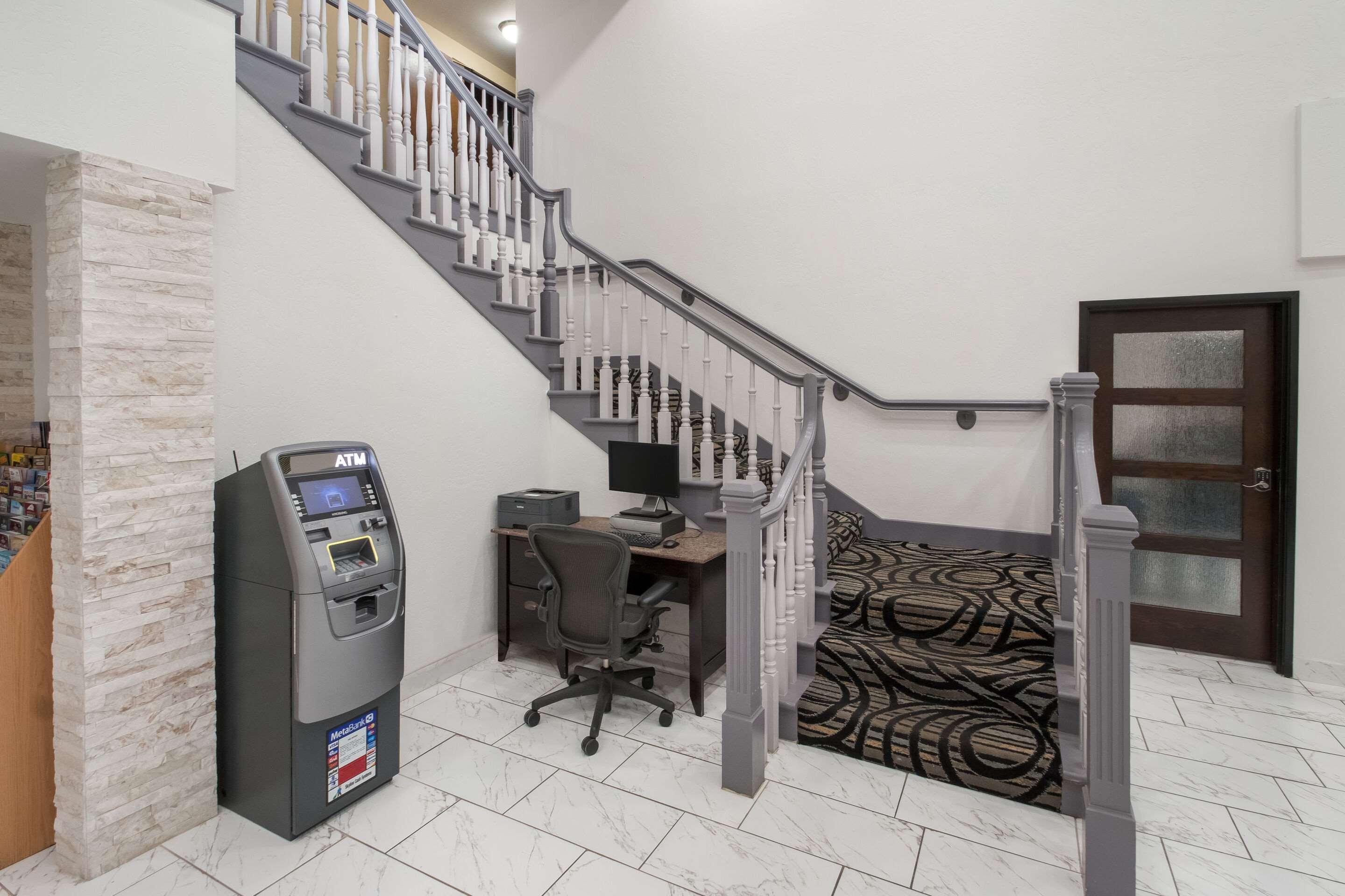 Quality Inn & Suites Airport West Salt Lake City Bagian luar foto